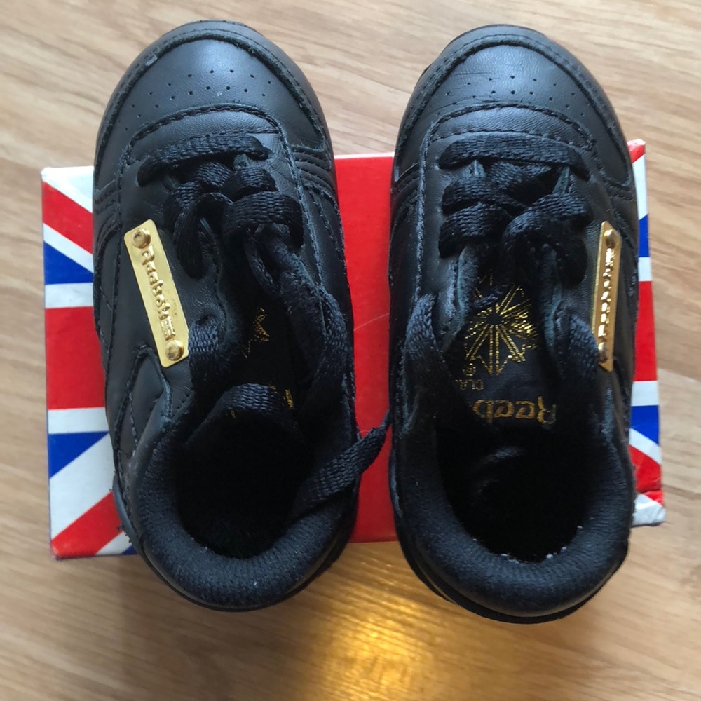 Toddler Reebok - Picture 2 of 5